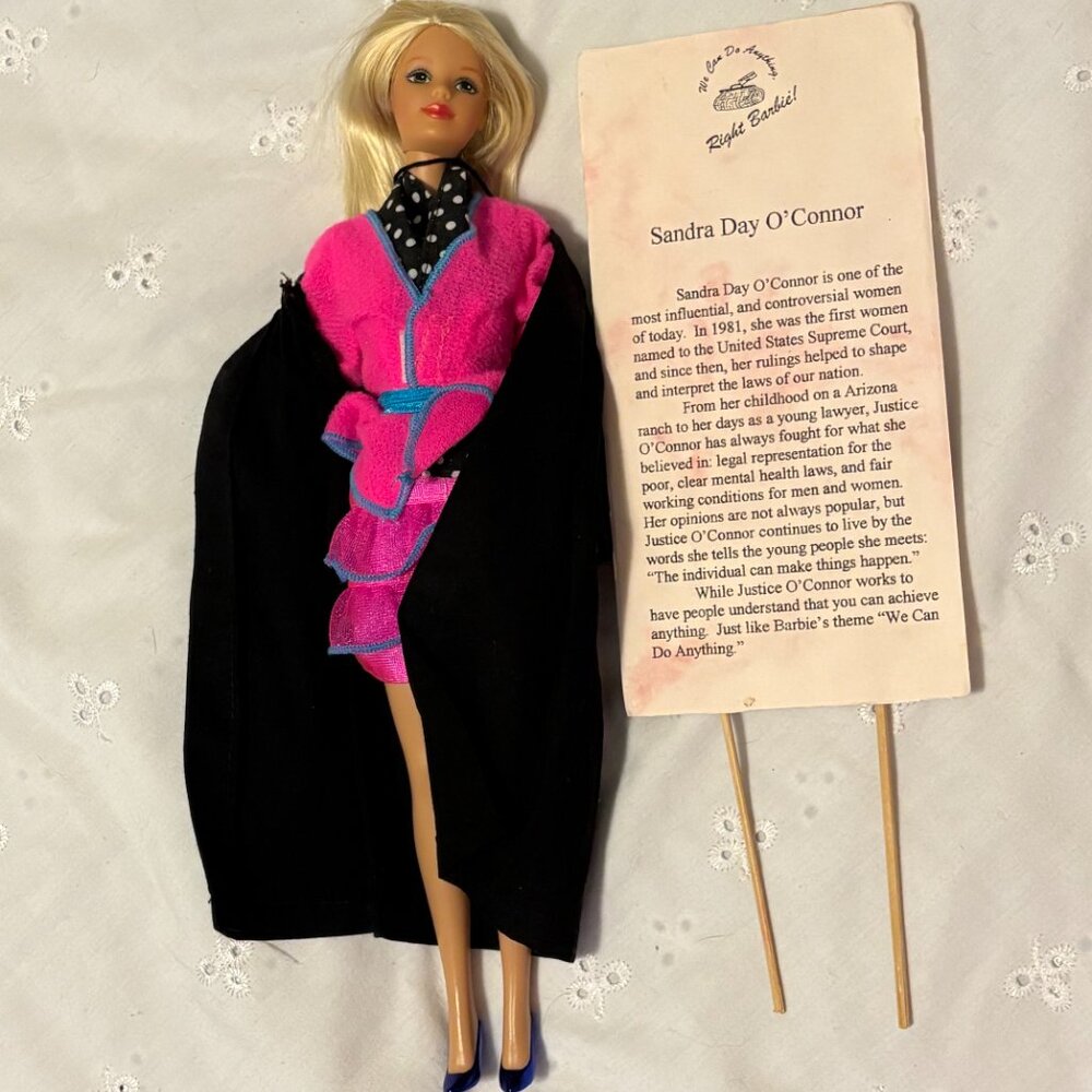 RARE 1980's Justice Sandra Day O'Connor Barbie Doll Inspiring Women Career Roles